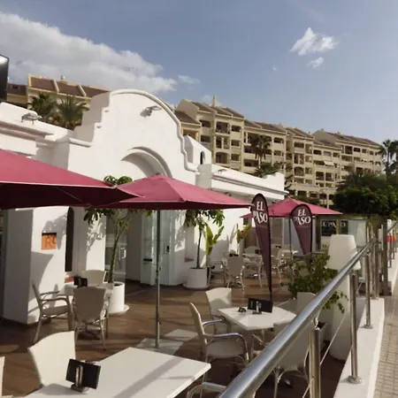 Apartment Bright With Pool & Garden View Ref C014 *